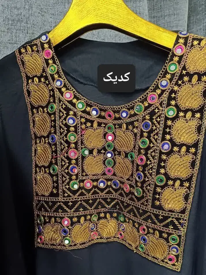 👚نام: مانتو مزونی نغمه