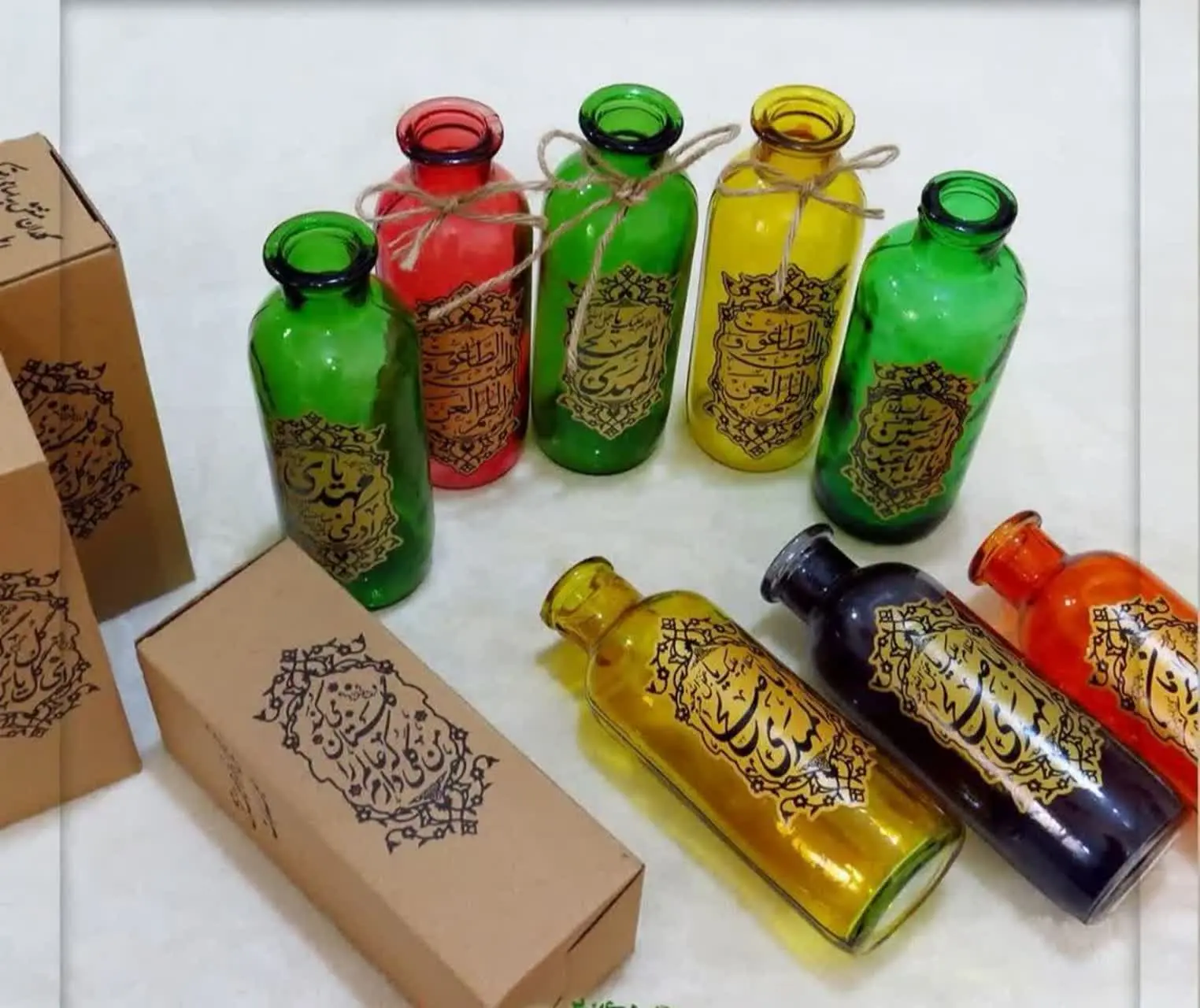 گلدانهای شیشه متبرک با اسامی ائمه