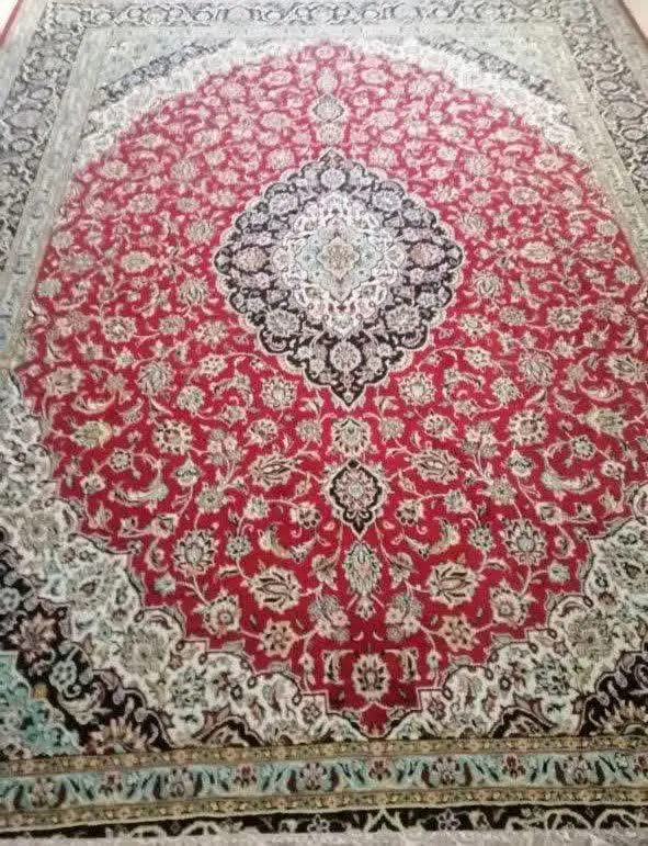 ۱عدد قالی ۱۲متری سالم بدون پارگی