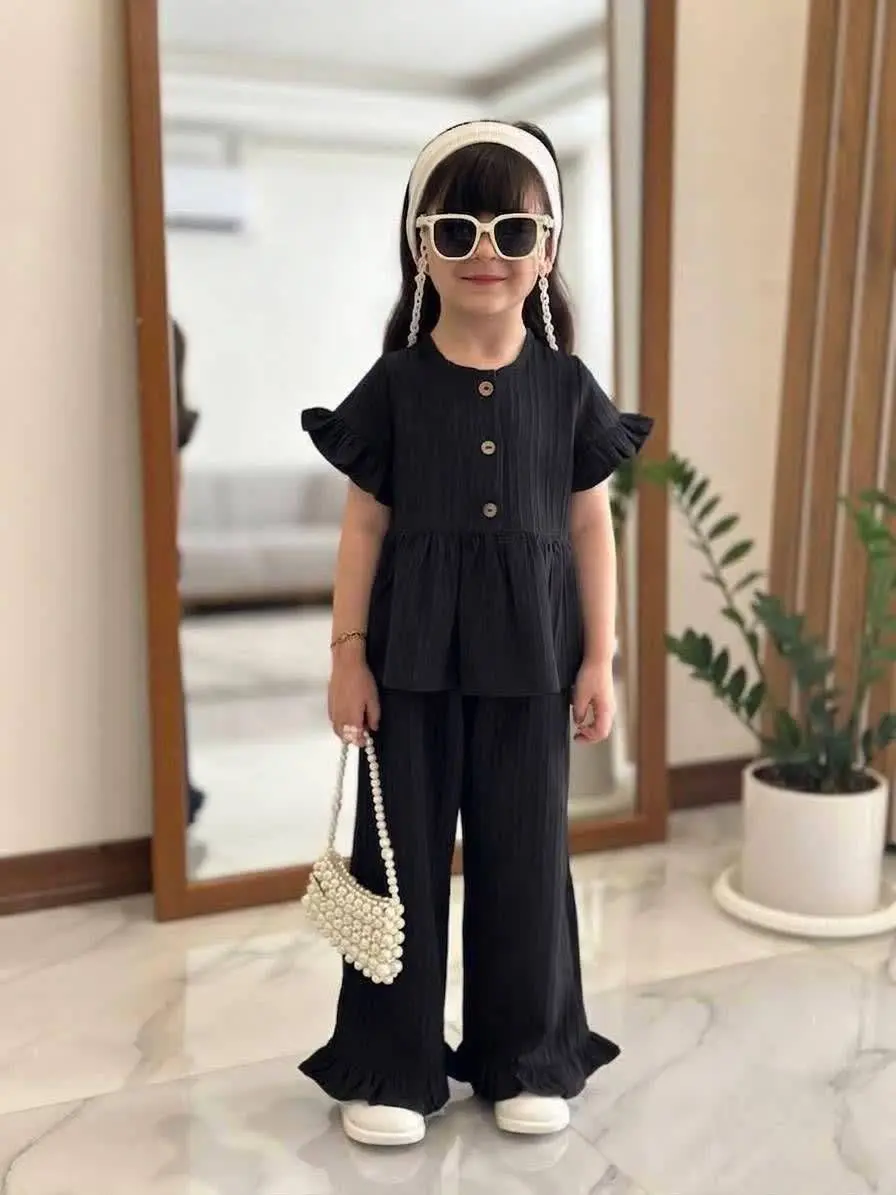 مطمئنم تو کمد هر دختری یه س...
