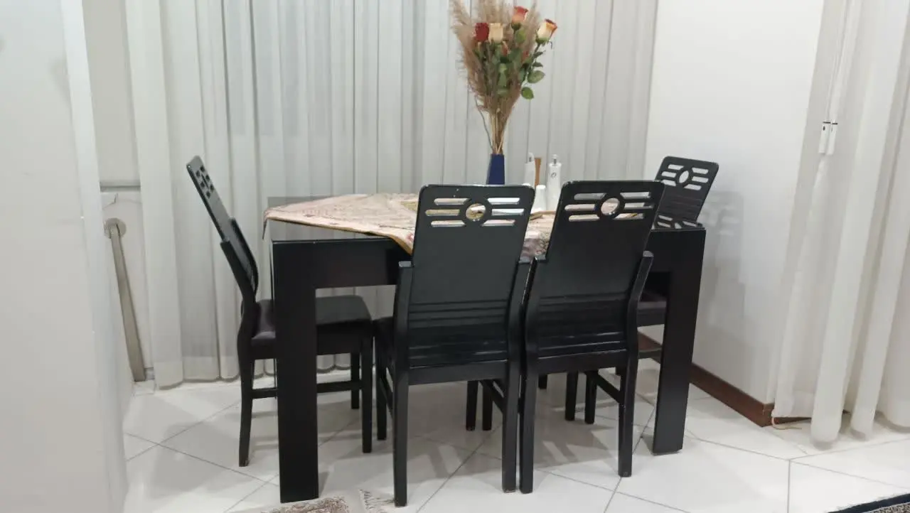 میز نهار خوری ۶ نفره