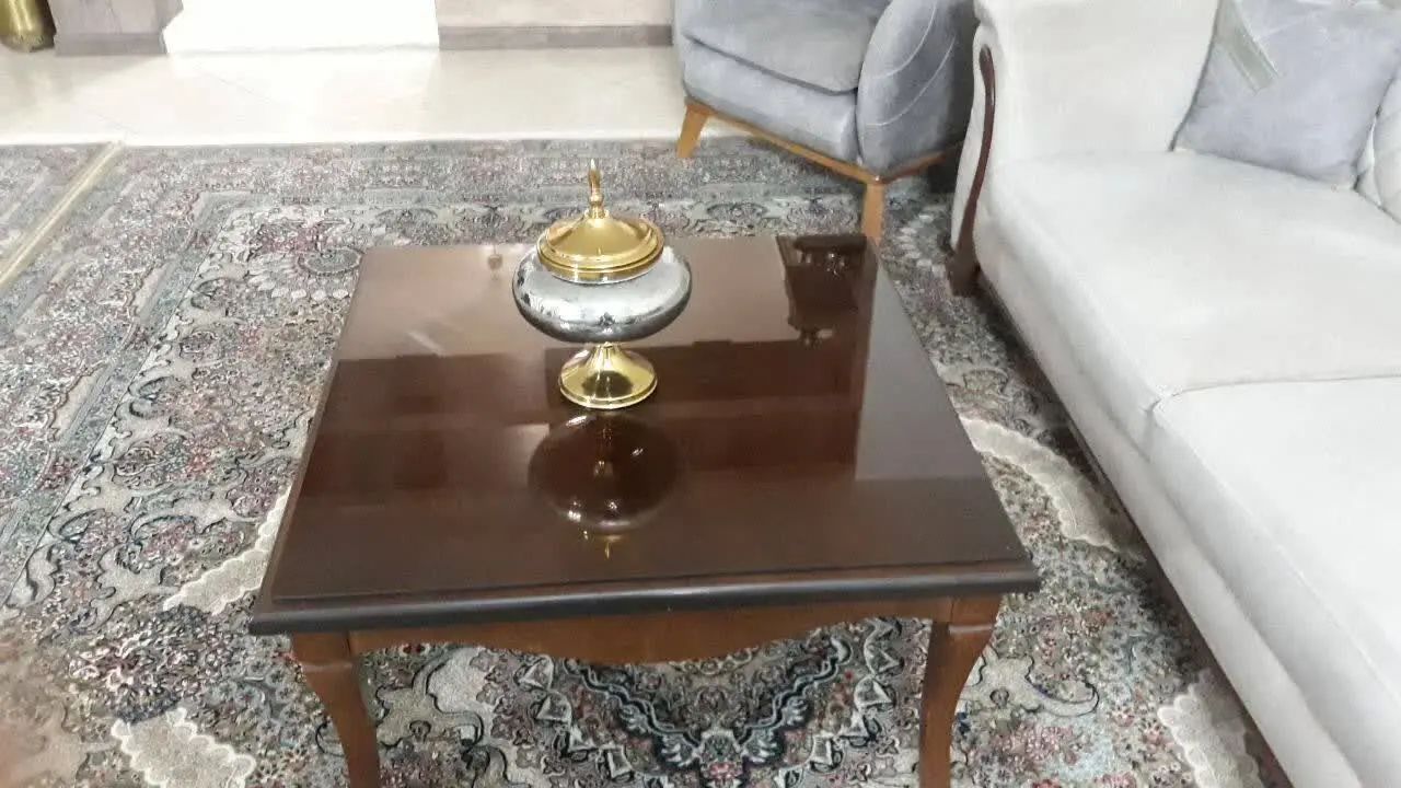 مبلا با میزاش ۲۷ میلیون