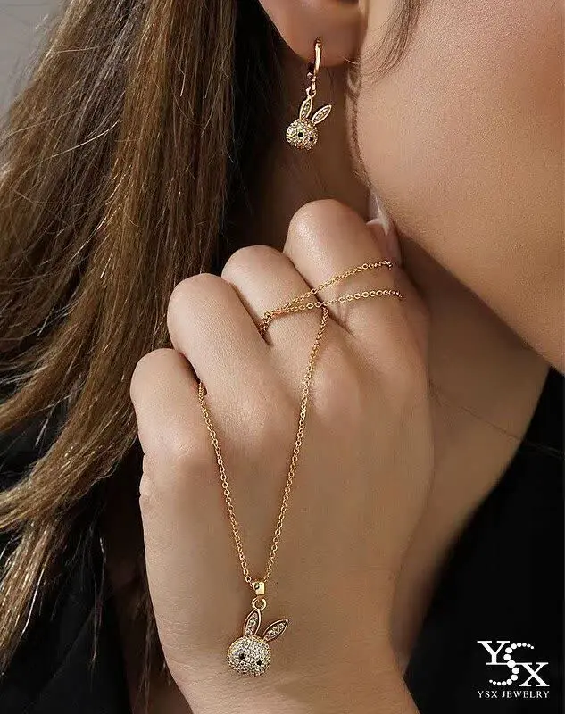❤️ *جذابترین نیمست دخترووونه* 😍🐰