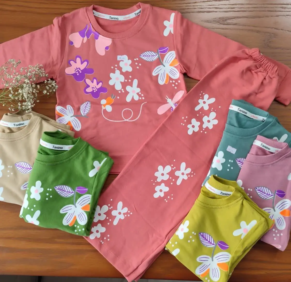 یه کار گل گلی براتون آوردم 😍 بچهها خیلی خوشکله، یه استایل خوشکل و بیرونی فقط و فقط