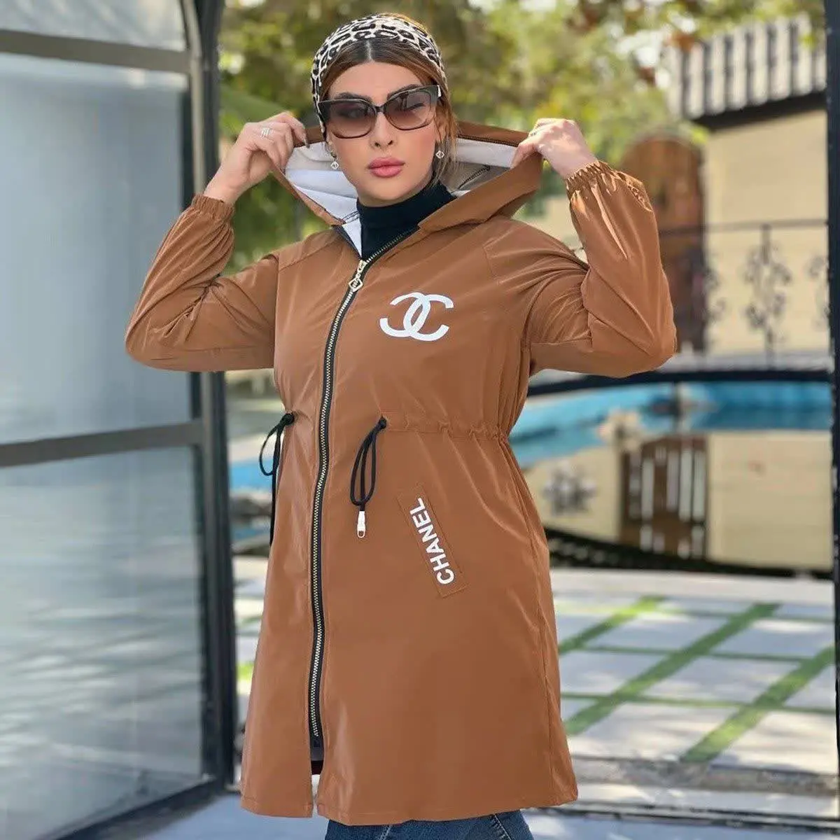 🏆بارونی سیلیکونی طرح چنل زنانه قهوهای مدل Dina