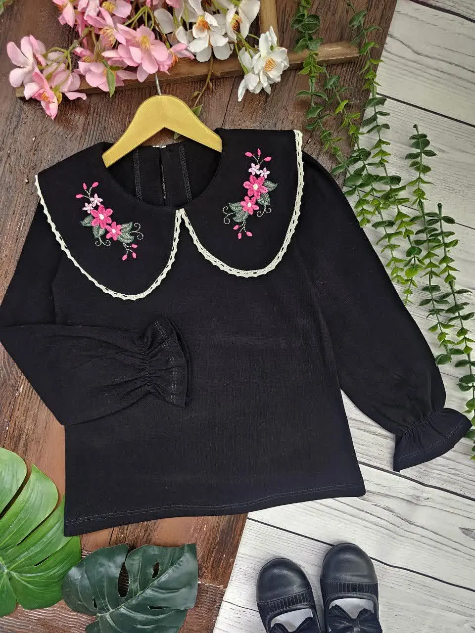 شومیز یقه گلدوزی💐😘