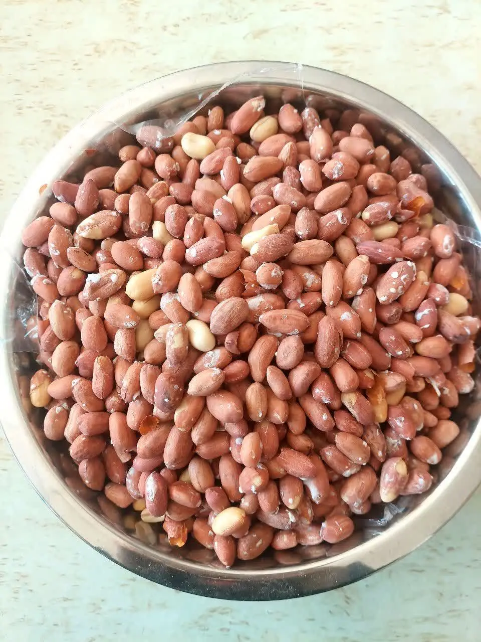 بادام زمینی آستانه با طعمی خوشمزه و ترد تازه و خوشمزه 😋😋😋😋به به از طعمش نگم براتون🥰🥰