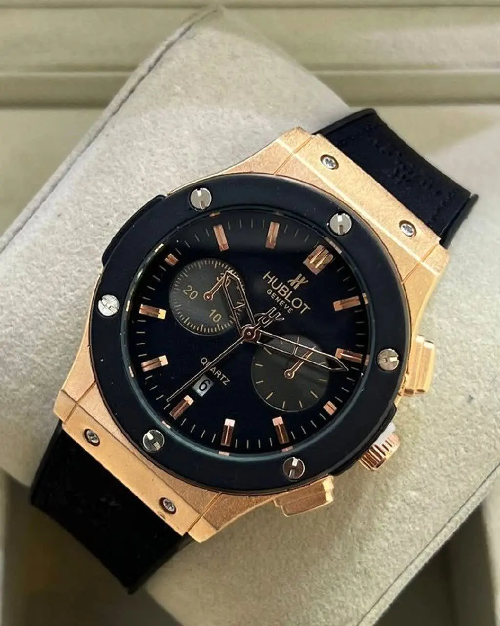 🔸 ساعت مچی مردانه مشکی طلایی HUBLOT مدل ۱۲۱۶