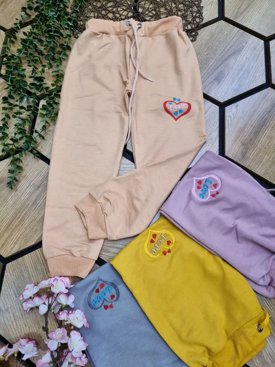 🇮🇷🧥🧶👗👚🌠🌹🔥