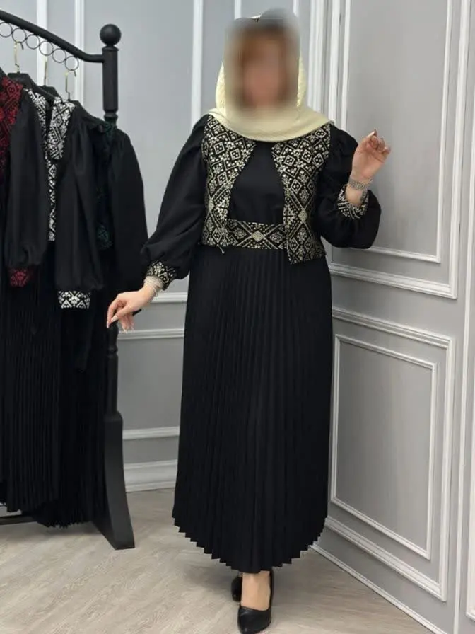 👚نام: سه تیکه تبسم