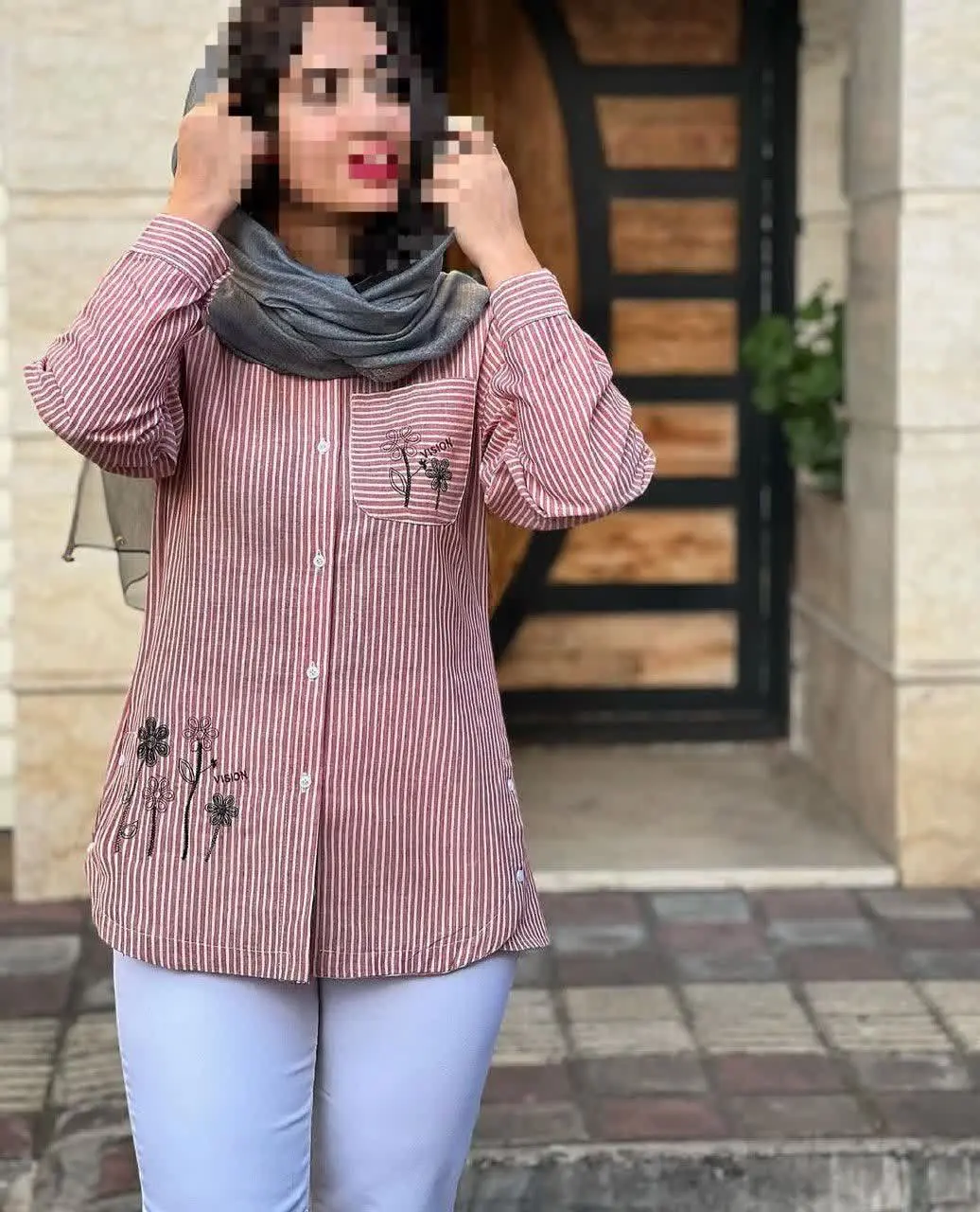 نام: مانتو راه راه گلدوزی