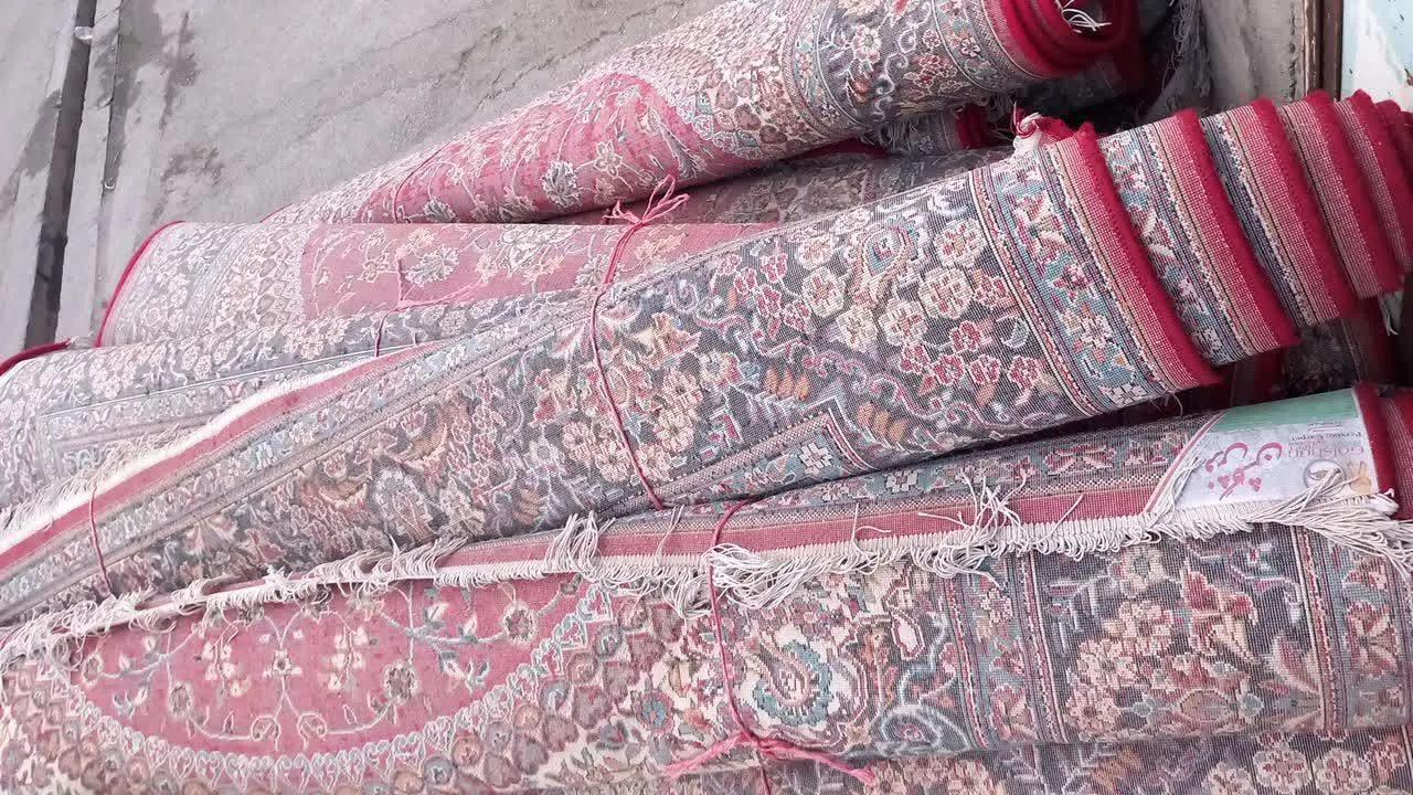 ۲۵تا فرش ۶ متری و ۹متری