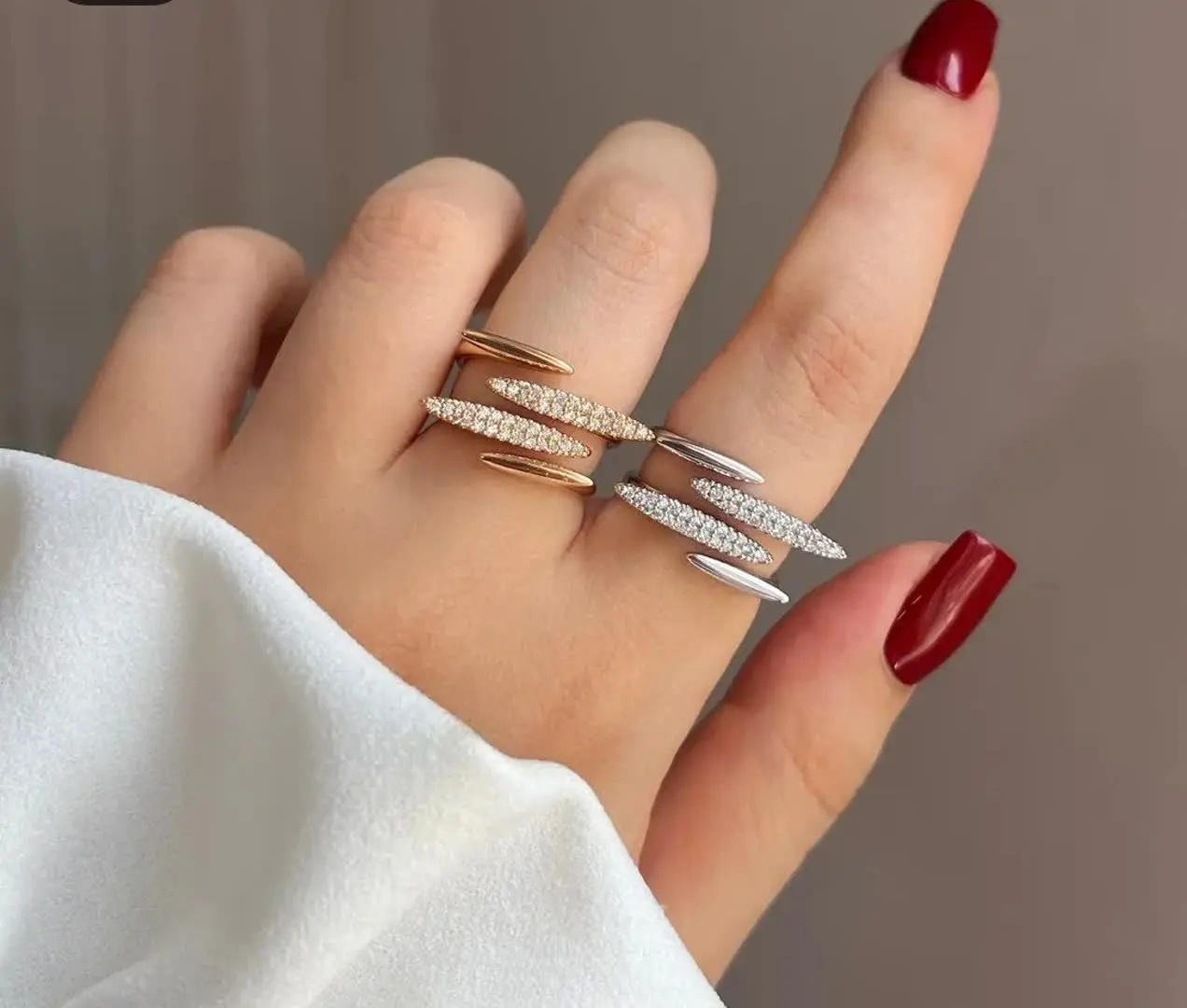 💍انگشتر ژوپینگ نگین کاری شده بسیار شیک و خاص 🤗