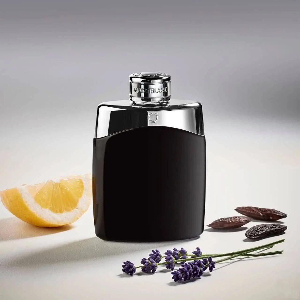 ⚜️ عطر گرمی مونت بلک لجند⚜️...