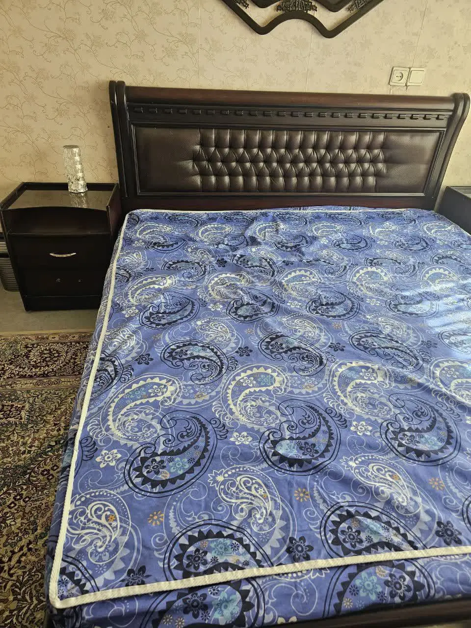 تخت دونفره چوب چرم