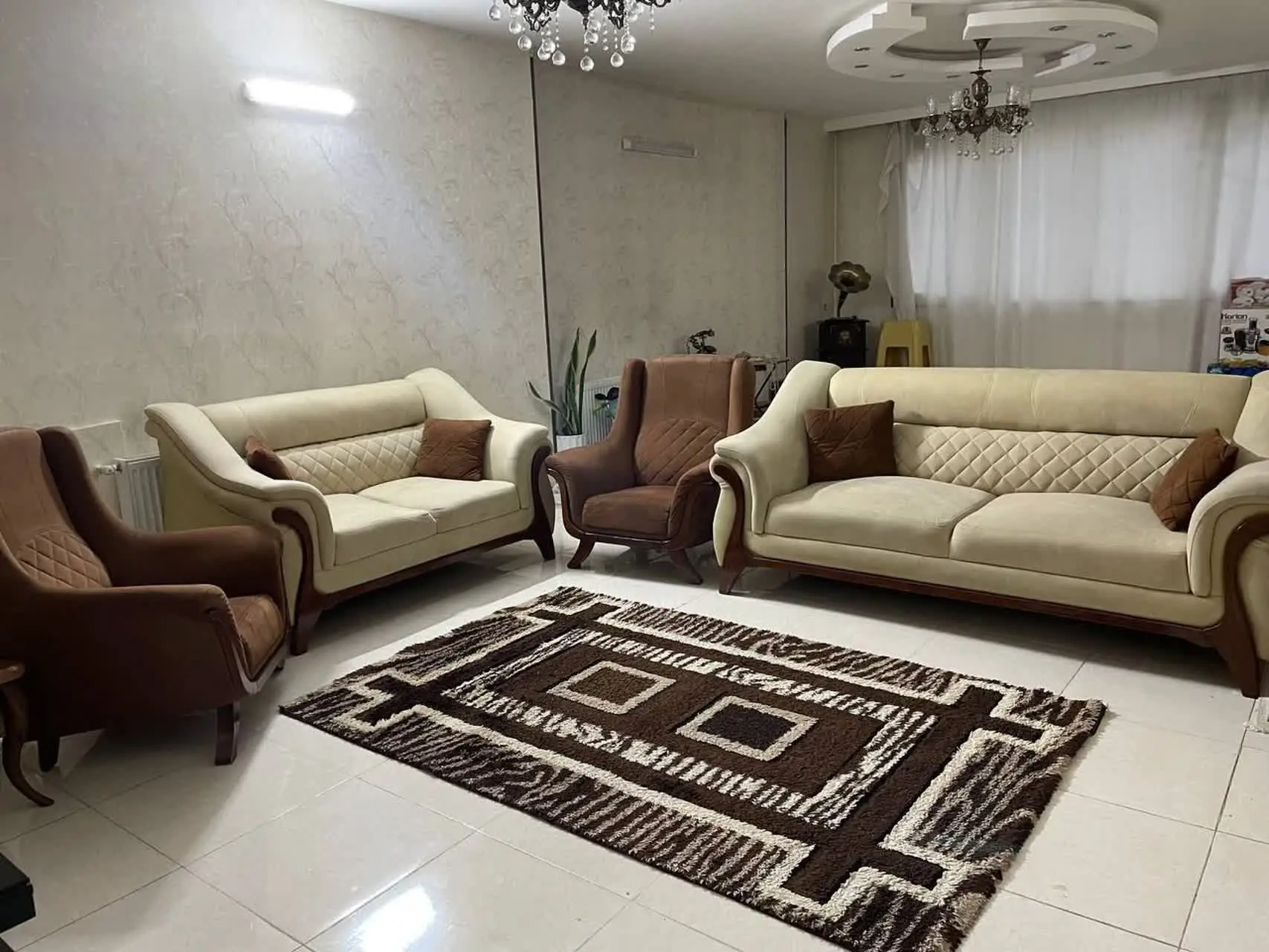 مبل چستر ۷ نفره