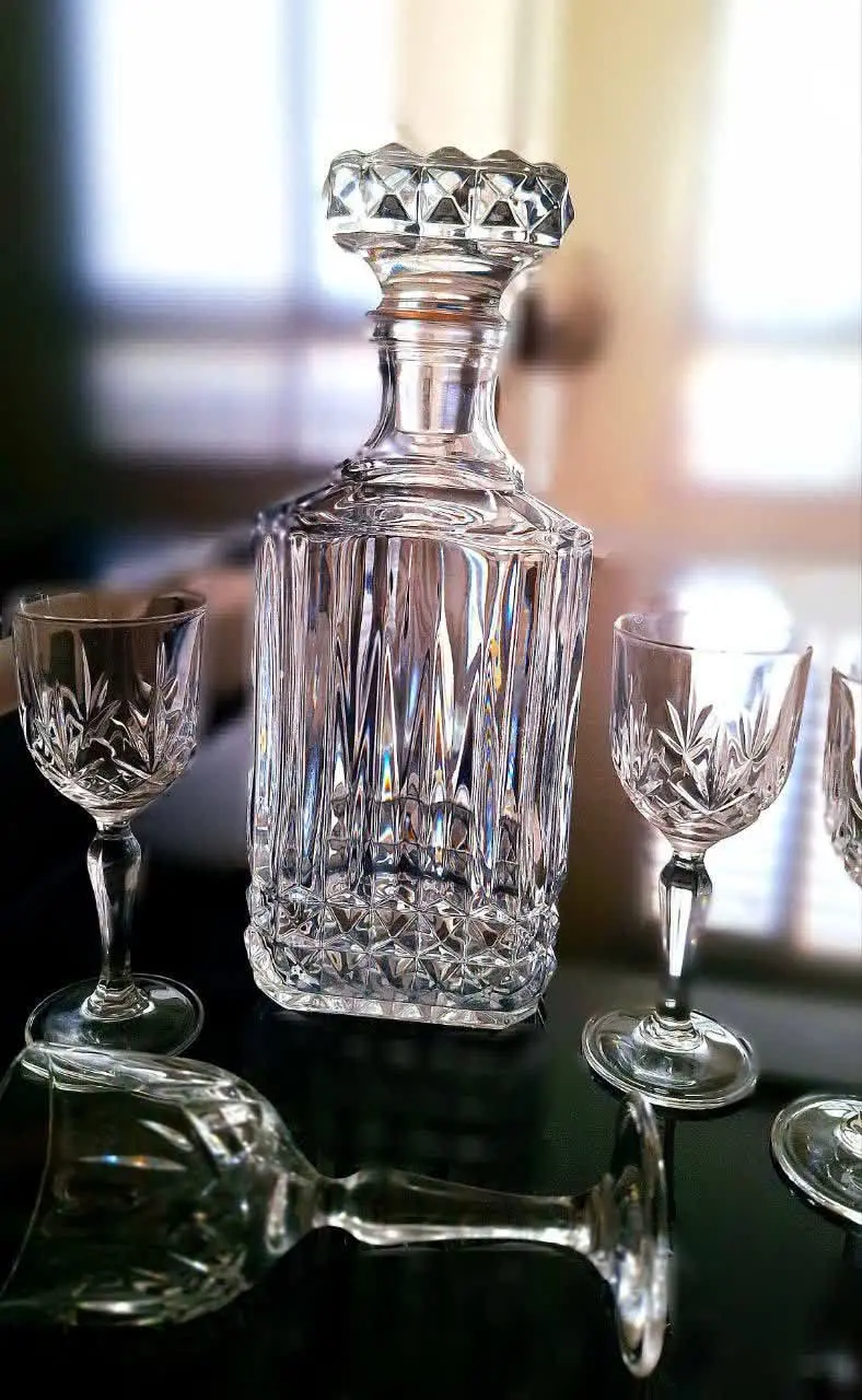تنگ و ۵ عدد گیلاس فرانسه