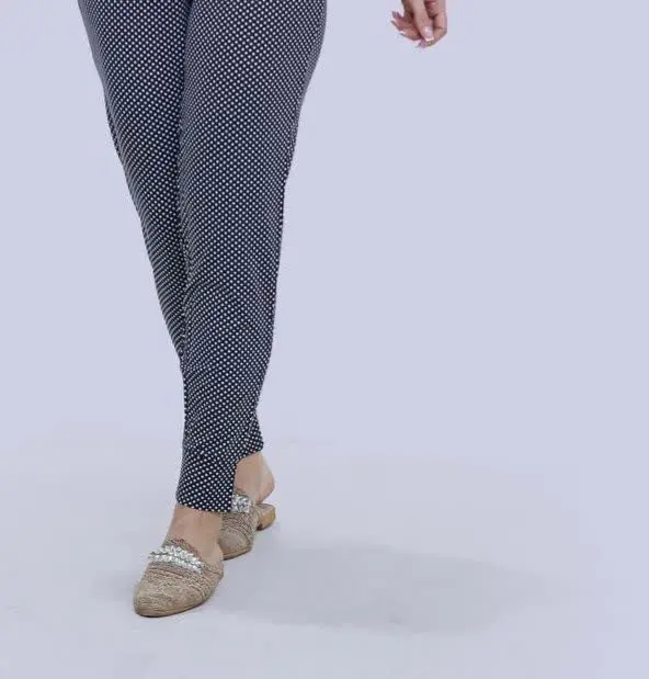 ازاین شلوار خالدار با کیفیت محشر فقط یدونه سایزmموجوده مناسب ۳۸تا۴۲
