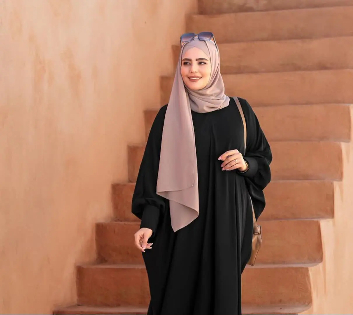 خانمهای گل آیلا مشکی شارژ شد😍😍