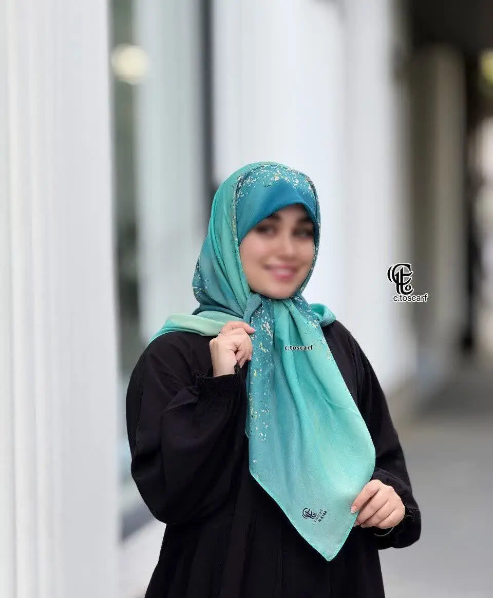 #روسری طرح رزین آبی😊